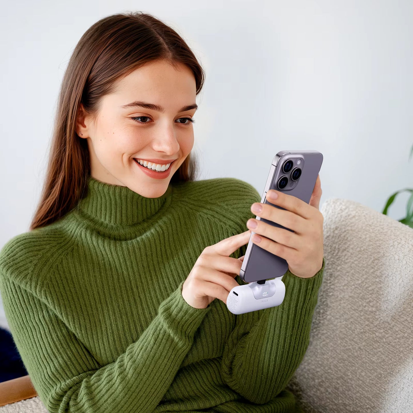 Compact 5500mAh Power Bank – 22.5W Fast Charge, Built-In USB-C, LED Display